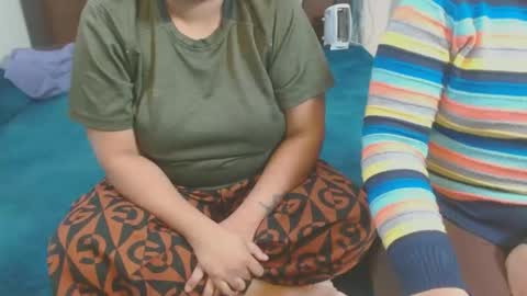 Snapshot of we_are_indian chatting on January 9, 2025, 3:47 am khushiwife kabirhubby kavyasexy gf online show from January 9, 2025, 3:47 am