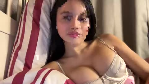 Maggie online show from October 26, 2025, 3:29 pm