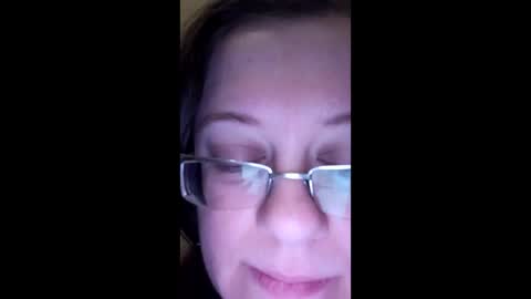 Snapshot of webgirl2 chatting on December 18, 2024, 1:26 am Marina online show from December 18, 2024, 1:26 am