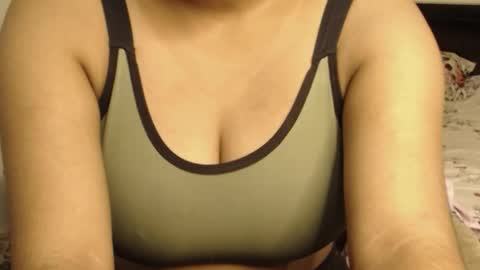 mina online show from November 30, 2025, 7:45 am