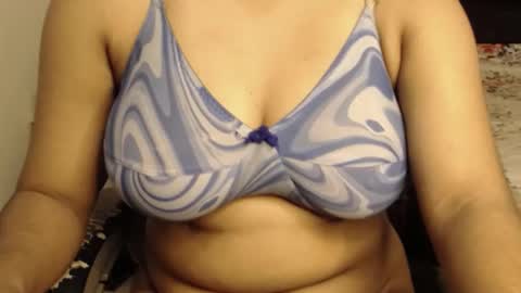 mina online show from December 23, 2025, 8:56 am