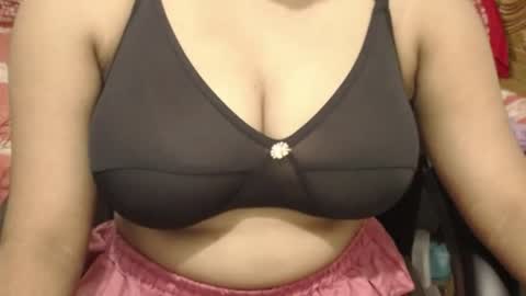 Snapshot of webshowxxx chatting on July 13, 2026, 3:48 pm mina online show from July 13, 2026, 3:48 pm
