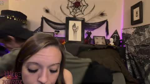 WebzKordz online show from April 12, 2026, 5:12 am