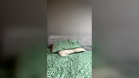 WeDaShit Come Vibe with me . online show from January 16, 2026, 3:16 pm