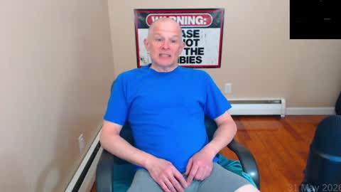 Snapshot of weird_chris chatting on May 31, 2026, 4:36 pm Chris online show from May 31, 2026, 4:36 pm