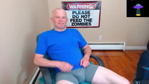 Snapshot of weird_chris chatting on June 6, 2026, 5:50 pm Chris online show from June 6, 2026, 5:50 pm