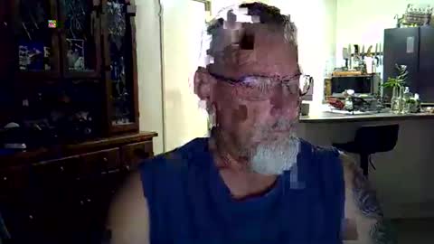 Wellhelloo online show from February 13, 2026, 5:31 pm