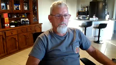 Wellhelloo online show from April 21, 2026, 6:52 am