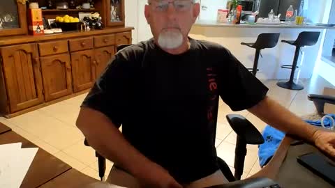 Snapshot of wellhelloo chatting on June 9, 2026, 5:52 am Wellhelloo online show from June 9, 2026, 5:52 am