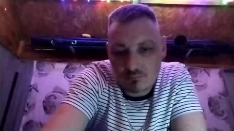 Welshdragon37 online show from December 18, 2025, 2:12 pm