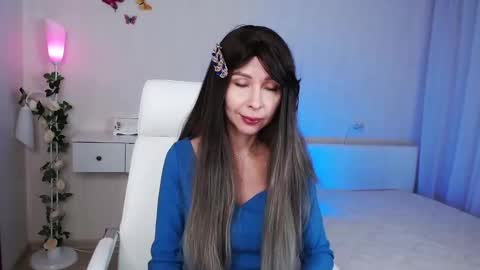 Wendi Foster online show from December 10, 2024, 8:16 pm