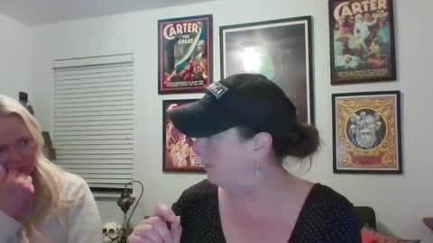 Snapshot of wendycu chatting on February 17, 2025, 8:19 am WendyCU online show from February 17, 2025, 8:19 am