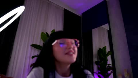 Snapshot of wendyyluv chatting on May 4, 2026, 8:38 pm Wendy online show from May 4, 2026, 8:38 pm