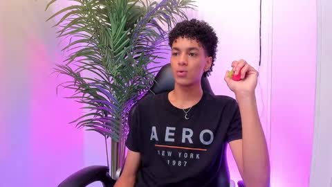 Snapshot of wes_gibbings chatting on January 15, 2026, 4:11 pm WES online show from January 15, 2026, 4:11 pm