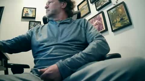 Snapshot of weseeyouwatching chatting on January 10, 2025, 5:24 pm weseeyouwatching online show from January 10, 2025, 5:24 pm