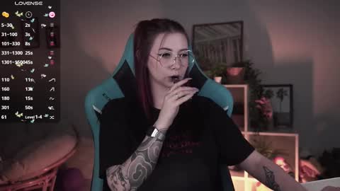 little girl who is always rightLisa online show from February 24, 2025, 4:49 am