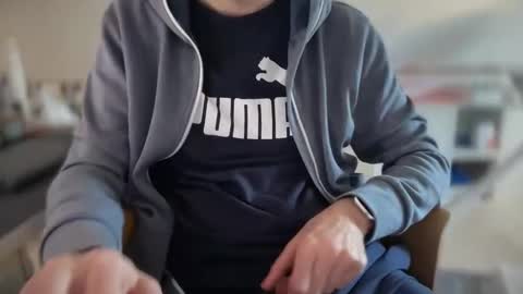 wet_adidasboy online show from April 8, 2026, 8:03 am