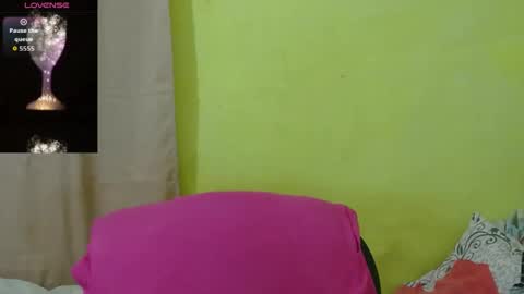 wet hornypussy online show from September 30, 2025, 7:19 pm