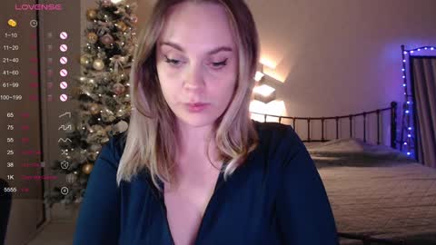 Lana online show from December 17, 2024, 6:31 pm