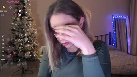 Lana online show from December 19, 2024, 4:46 pm