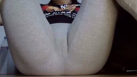 wet_pants2022 online show from December 2, 2025, 1:05 pm