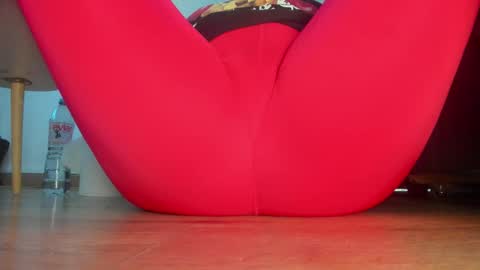 Snapshot of wet_pants2022 chatting on April 21, 2026, 9:59 am wet_pants2022 online show from April 21, 2026, 9:59 am