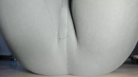 Snapshot of wet_pants2022 chatting on May 29, 2026, 10:41 pm wet_pants2022 online show from May 29, 2026, 10:41 pm