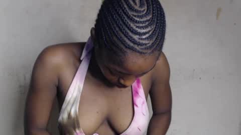 Snapshot of wet_pussy200 chatting on April 28, 2026, 7:24 am Bella online show from April 28, 2026, 7:24 am