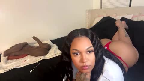 SheSquirts online show from November 2, 2025, 3:09 am