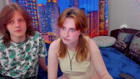 wettee_foxs online show from September 25, 2025, 1:26 pm