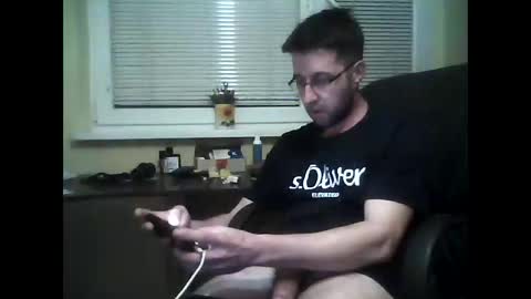 Snapshot of whatwouldyouliketosee chatting on April 17, 2026, 9:07 pm stoffy online show from April 17, 2026, 9:07 pm