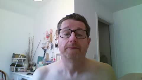 wheelbarrow70 online show from April 19, 2026, 2:38 pm