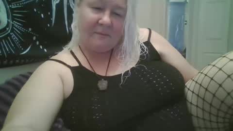 Snapshot of whipsnap19 chatting on November 7, 2025, 9:42 am whipsnap19 online show from November 7, 2025, 9:42 am