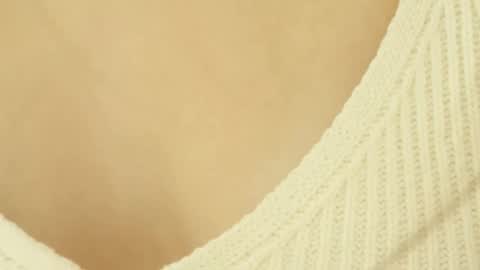 Naomi online show from October 15, 2025, 5:18 am