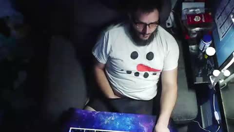 whitebear05 online show from January 26, 2025, 12:33 pm