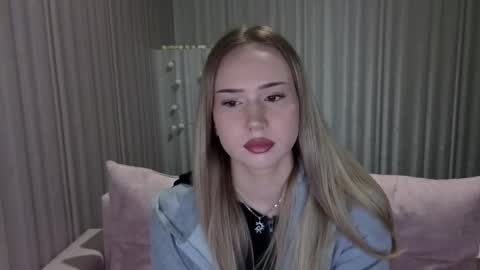 Snapshot of white__and__black chatting on January 15, 2026, 9:36 am Tsaer online show from January 15, 2026, 9:36 am