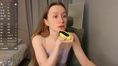 Snapshot of white_bueno chatting on June 20, 2026, 5:43 am white_bueno online show from June 20, 2026, 5:43 am