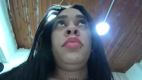 Snapshot of white_sexy_ chatting on November 6, 2025, 10:27 am white_sexy_ online show from November 6, 2025, 10:27 am