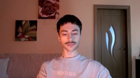 Tom online show from December 14, 2025, 11:48 am