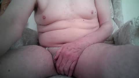 whitebriefs009 online show from February 14, 2026, 9:28 am