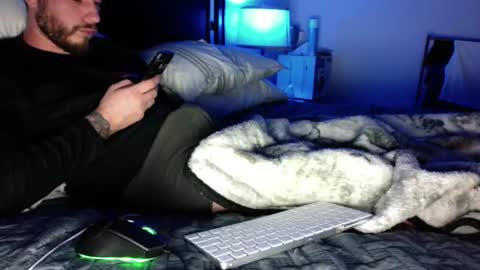 whitebubblebutt44 online show from September 11, 2025, 1:49 am