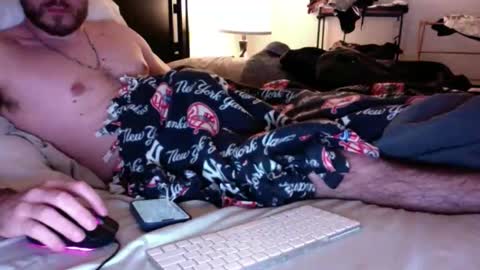 whitebubblebutt44 online show from November 17, 2025, 1:33 am