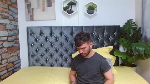 Dylan white online show from February 8, 2025, 5:29 pm