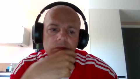 Snapshot of whiteeaglesrb chatting on June 14, 2026, 11:01 am whiteeaglesrb online show from June 14, 2026, 11:01 am