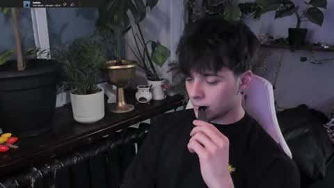 Gus online show from January 24, 2025, 6:14 pm