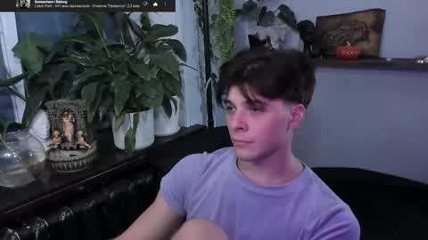 Gus online show from October 16, 2025, 7:59 pm