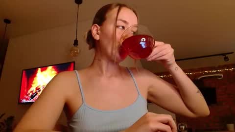 You wont find me here on Saturdays and Sundays  online show from October 6, 2025, 2:14 pm