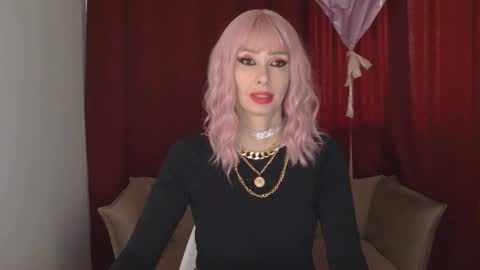 White Queen online show from February 23, 2025, 9:11 am