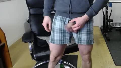 whiterabbit_86 online show from December 19, 2024, 6:01 pm