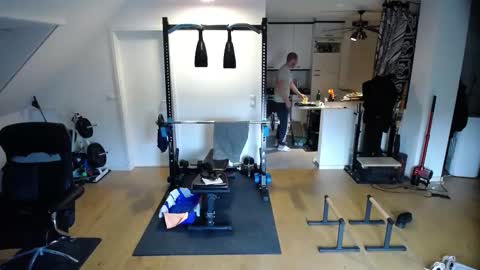 whiterabbit_86 online show from September 13, 2025, 3:45 pm